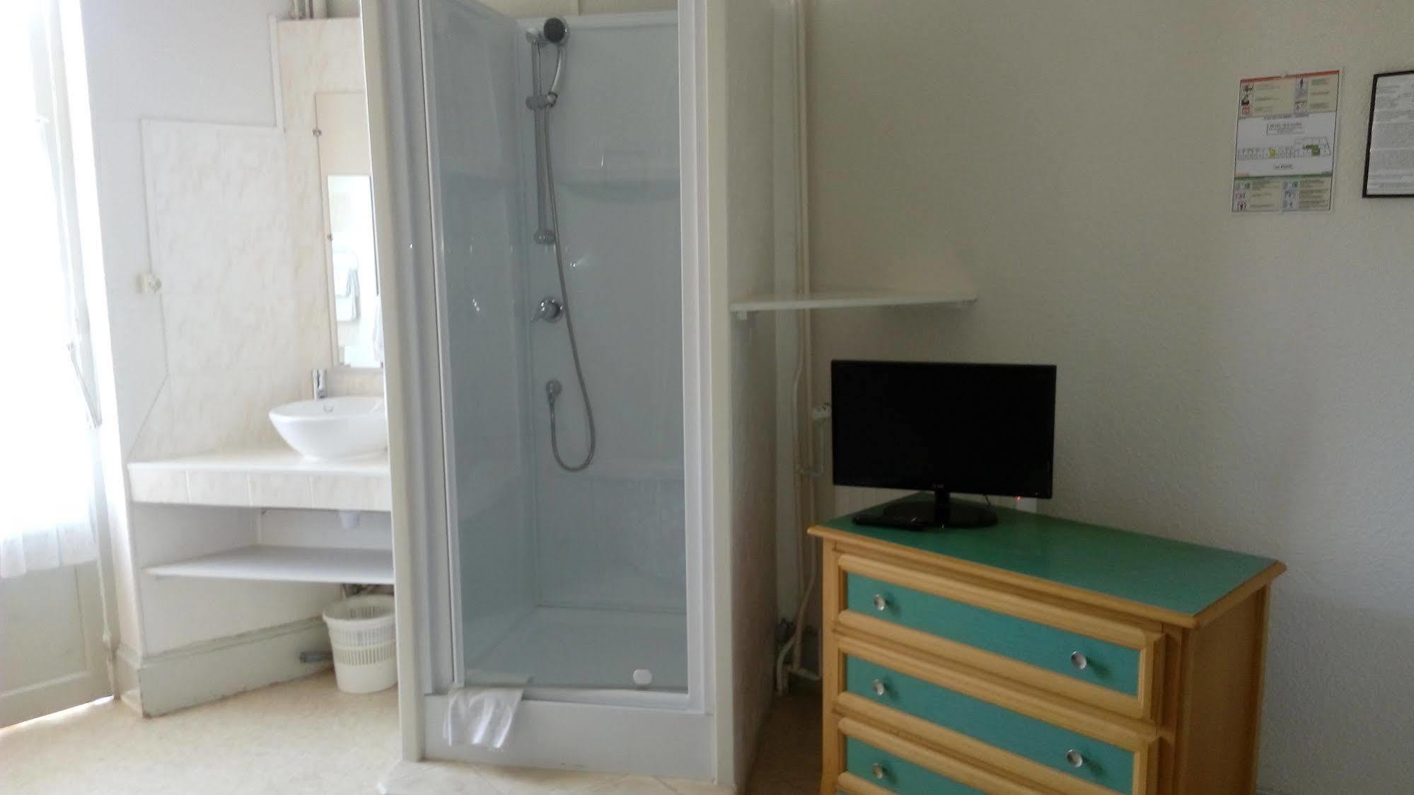 Hotel Nice Flore Vichy Dış mekan fotoğraf
