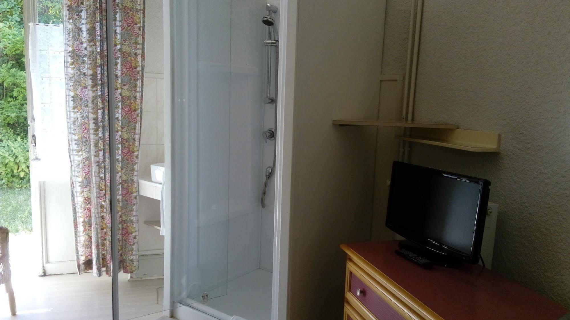 Hotel Nice Flore Vichy Dış mekan fotoğraf